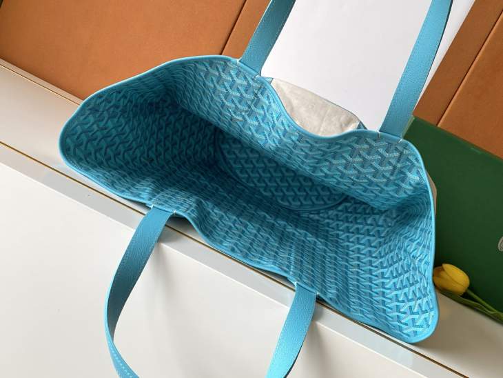 Picture of Goyard Handbags _SKUfw241653621fw